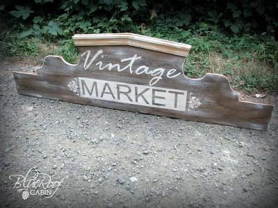 Vintage Market Sign