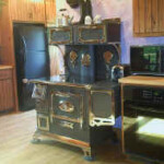 Gustave's 1887 Bedroom. Courtesy of Annie Miller, Website, https:www.gustavesgetaway.com.